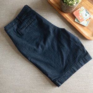 CJ Banks Bermuda Shorts Size 20W